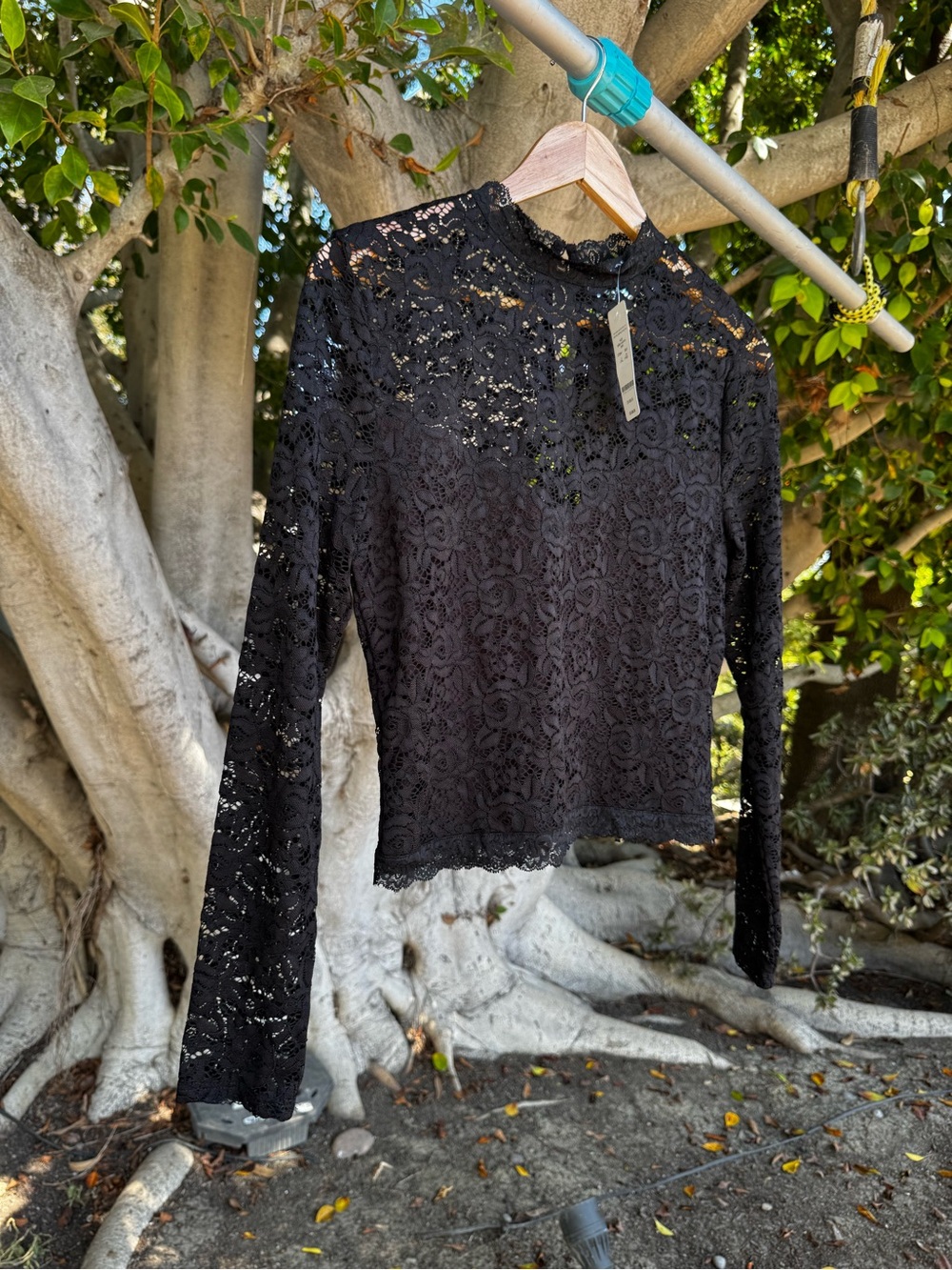 NWT Bebe Black Floral Lace Mock Neck Long Sleeve Top Size L